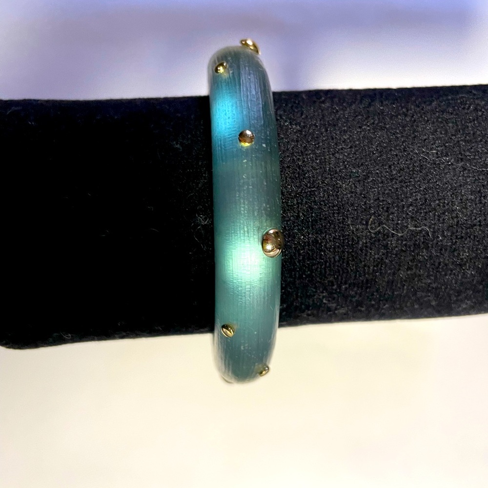 NWOT  ALEXIS BITTAR TEAL with Gold colored decoration.